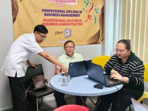 Usaha perkukuh keupayaan usahawan Melayu Sarawak dalam bidang pemasaran digital